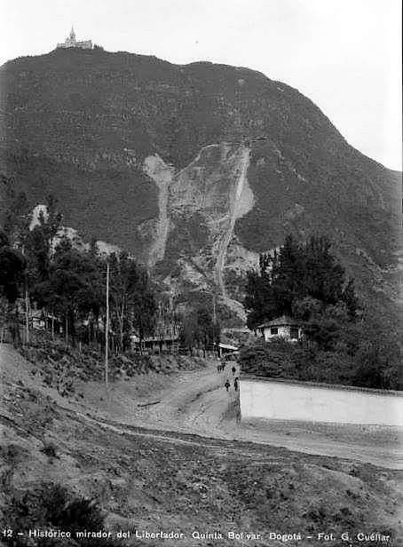 Calle Quinta de Bolívar - Gumersindo Cuéllar